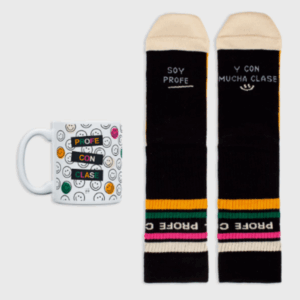 KIT TAZA + CALCETINES "PROFE CON CLASE"